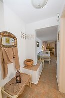 La Luna in Agia Barbara Tinos