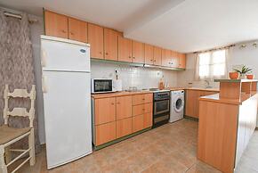 La Luna in Agia Barbara Tinos