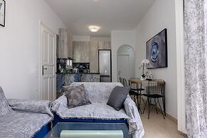 Zen Beach House in Tinos 1