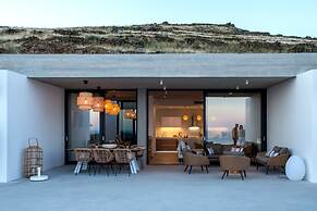 Magic Cave Villa in Tinos