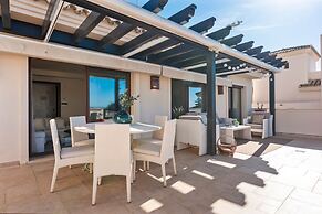 Stylish Apartment With Pool in Marbella - Ref M51