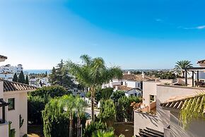 Stylish Apartment With Pool in Marbella - Ref M51