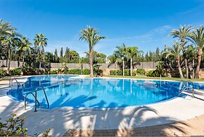 Stylish Apartment With Pool in Marbella - Ref M51