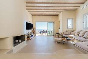 Luxury Villa With Stunning Views Above Kalo Livadi