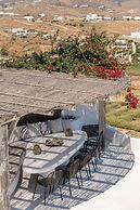 Luxury Villa With Stunning Views Above Kalo Livadi