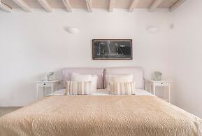 Luxury Villa With Stunning Views Above Kalo Livadi