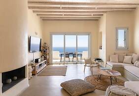 Luxury Villa With Stunning Views Above Kalo Livadi