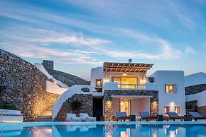 Luxury Villa With Stunning Views Above Kalo Livadi