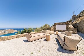 Luxury Villa With Stunning Views Above Kalo Livadi