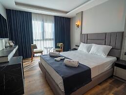 Comfort Point Three Hotel