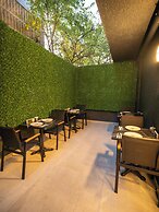 Comfort Point Three Hotel