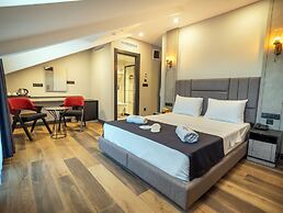 Comfort Point Three Hotel