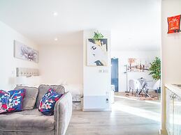 Sheffield City Apartment Retreat