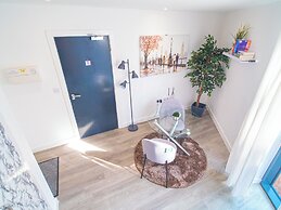 Sheffield City Apartment Retreat