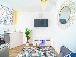Sheffield City Apartment Retreat