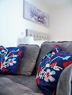 Sheffield City Apartment Retreat