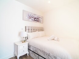 Sheffield City Apartment Retreat