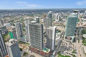 Exclusive 48th Floor Condo in Miami