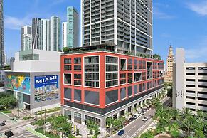 Exclusive 48th Floor Condo in Miami