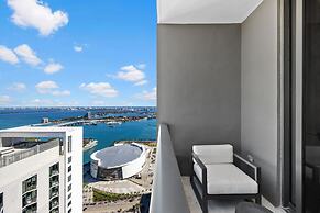 Exclusive 48th Floor Condo in Miami