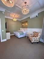 210 Main St