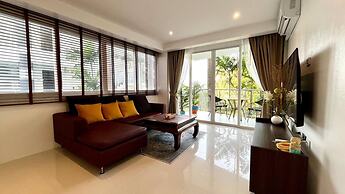B6 1 Bedroom 1 Bath Partial Seaview at Karon