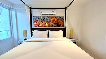 B6 1 Bedroom 1 Bath Partial Seaview at Karon