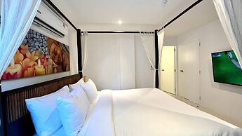 B6 1 Bedroom 1 Bath Partial Seaview at Karon