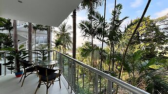 B6 1 Bedroom 1 Bath Partial Seaview at Karon