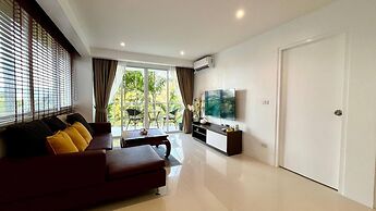 B6 1 Bedroom 1 Bath Partial Seaview at Karon