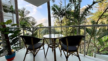 B6 1 Bedroom 1 Bath Partial Seaview at Karon