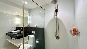 B6 1 Bedroom 1 Bath Partial Seaview at Karon