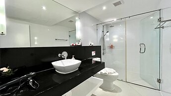 B6 1 Bedroom 1 Bath Partial Seaview at Karon