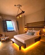 Zephyrus Sunset House