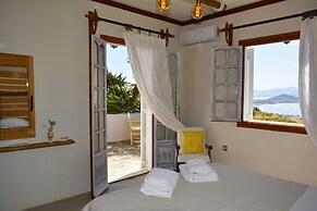 Zephyrus Sunset House