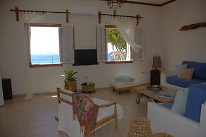 Zephyrus Sunset House