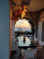 Zephyrus Sunset House