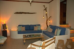 Zephyrus Sunset House