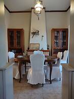 Zephyrus Sunset House