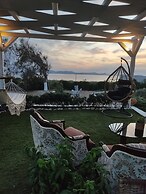 Zephyrus Sunset House