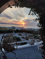 Zephyrus Sunset House