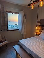 Zephyrus Sunset House