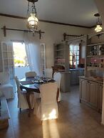 Zephyrus Sunset House