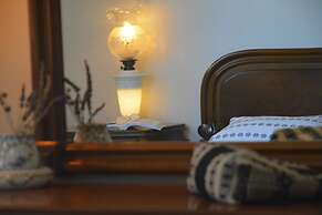 Zephyrus Sunset House