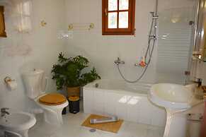 Zephyrus Sunset House