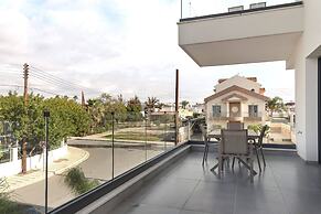 Phaedrus Living: Limassol Opalia Residences Ruby