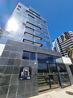 Ape Praia Piscina e Academia P812