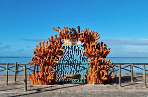 Ape Praia Piscina e Academia P812