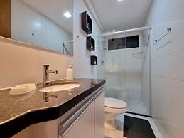 Ape Praia Piscina e Academia P812