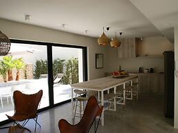 Charming Villa With sea Views